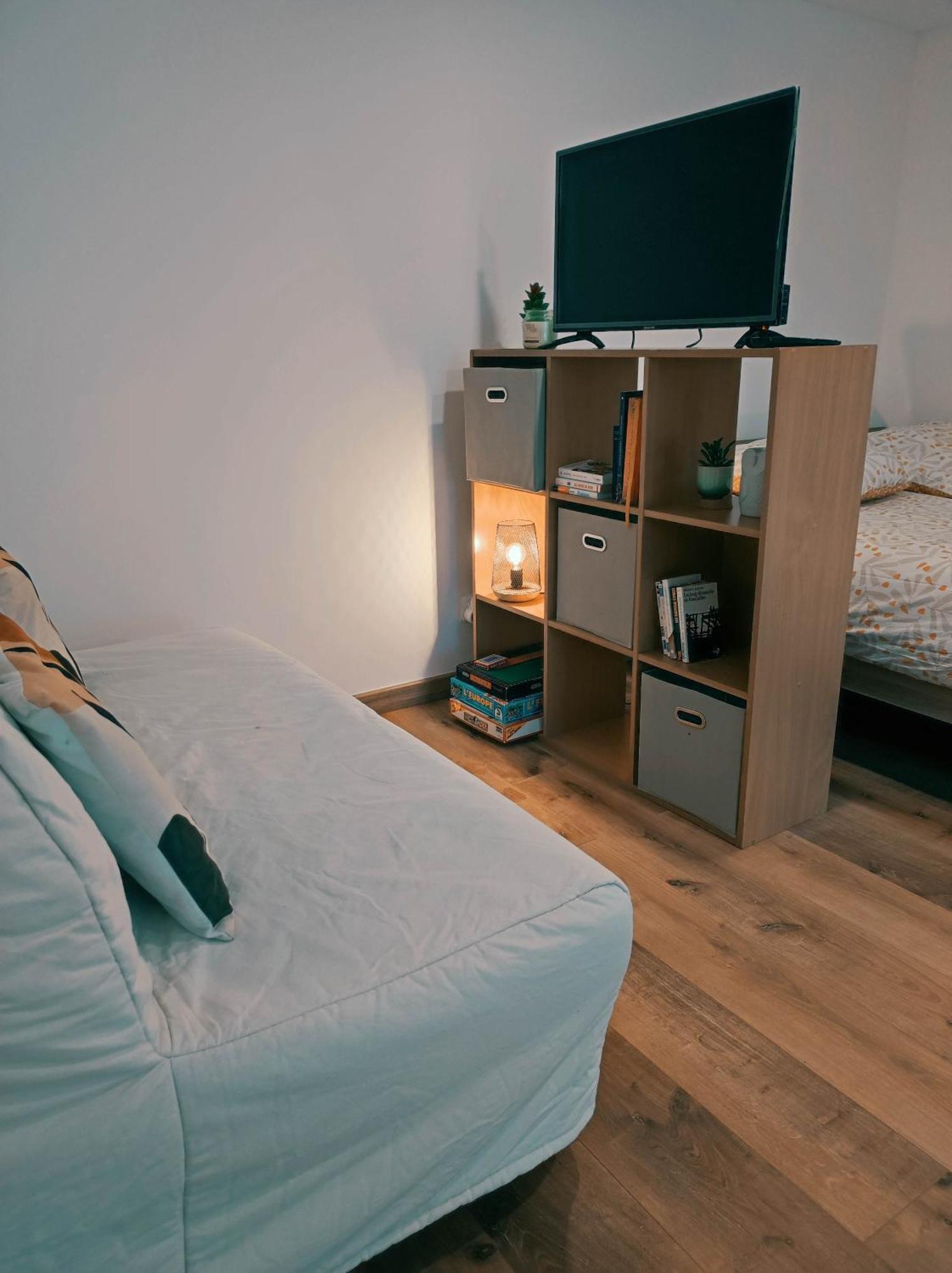 Studio Avec Clim Et Terrasse Proche Du Centre Ville D'アヴィニョン エクステリア 写真